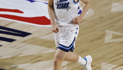 九游入口-拓媒：杨瀚森&amp;利拉德在全明星赛的表现证明他们都是可用之人