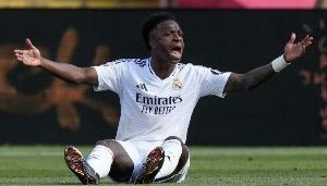 九游官方网站-西媒：维尼修斯答应续约却突然变卦！他想27年自由身离队