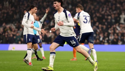 九游游戏-法尔克：拜仁不愿阻碍本队青训成长，无意签下热刺球员阿奇·格雷