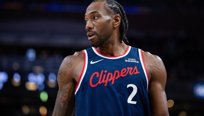 九游-备战附加赛！伦纳德因左脚踝扭伤将缺席今日主场对阵勇士的比赛